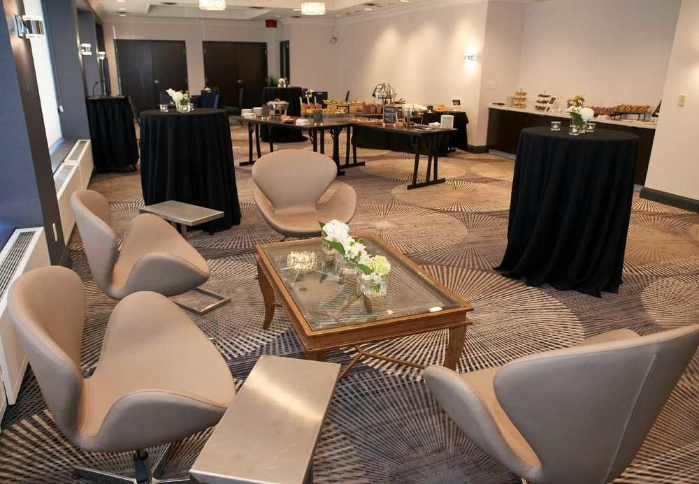 Courtyard By Marriott Toronto Downtown Hotel Exterior foto